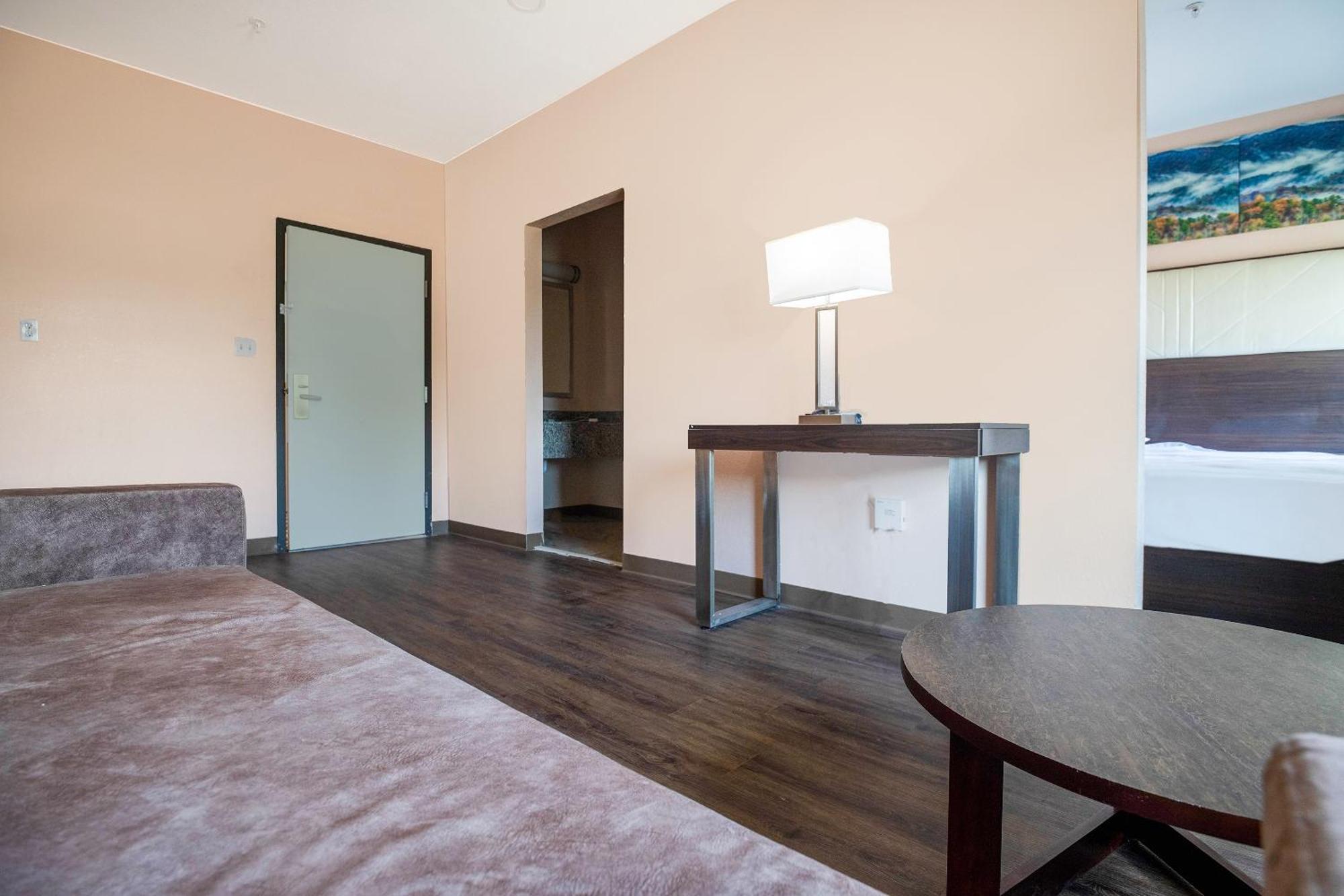 Oyo Hotel Adairsville Calhoun South I-75 ภายนอก รูปภาพ